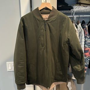 Men’s army green bylt bomber jacket Large reversible